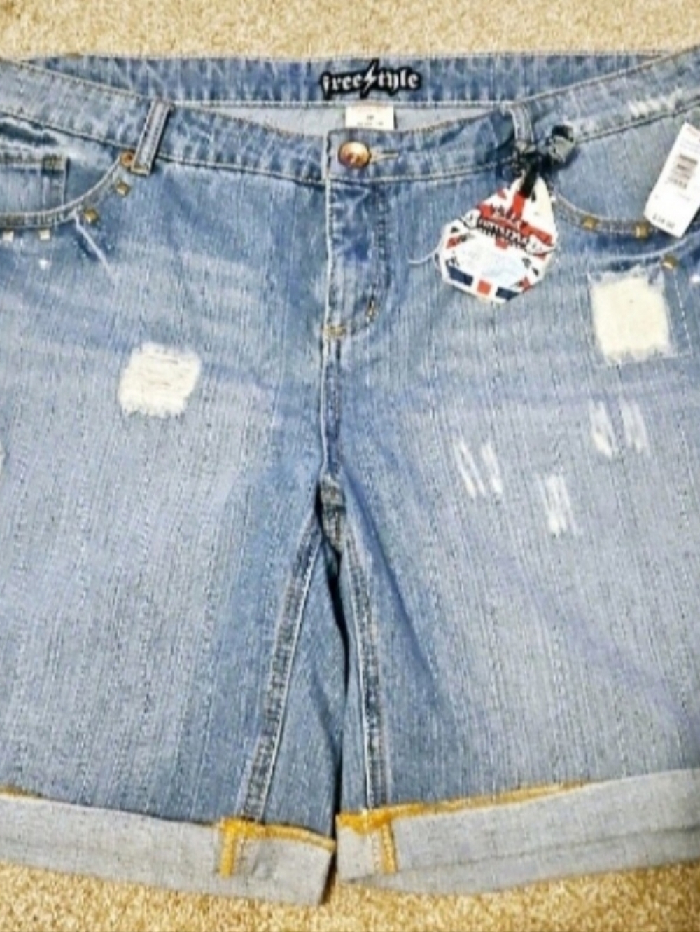 NWT FreeStyle Revolution Distressed Denim Shorts, Size 20